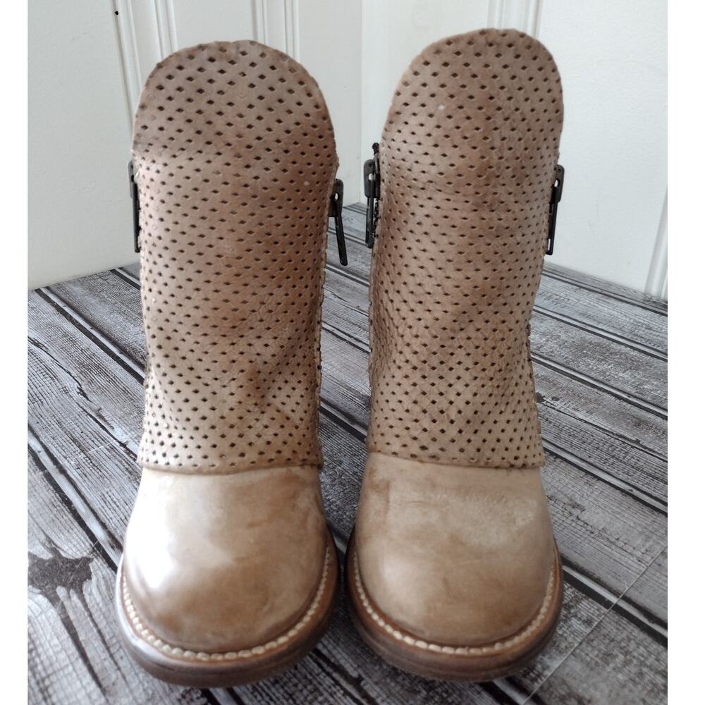 Freebird EUC!! Bowie Tan Leather Perforated Stacked Heel Zip Ankle Boots Women 6 - Picture 2 of 16
